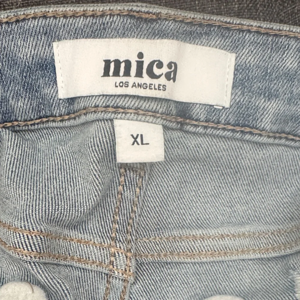 Distressed Denim Women Shorts - Picture 9 of 12